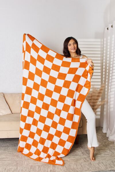 Cozy Checkered Throw Blanket